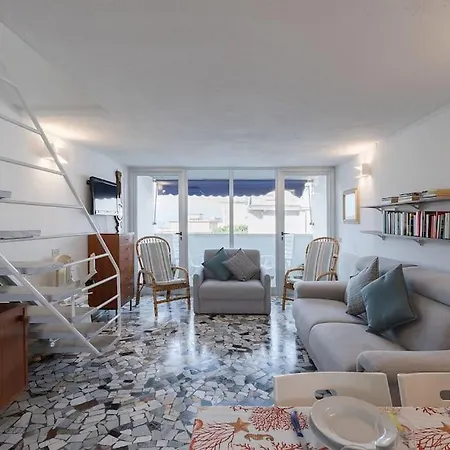 Apartament Duca D'aosta - Il Soffio Del Mare Viareggio